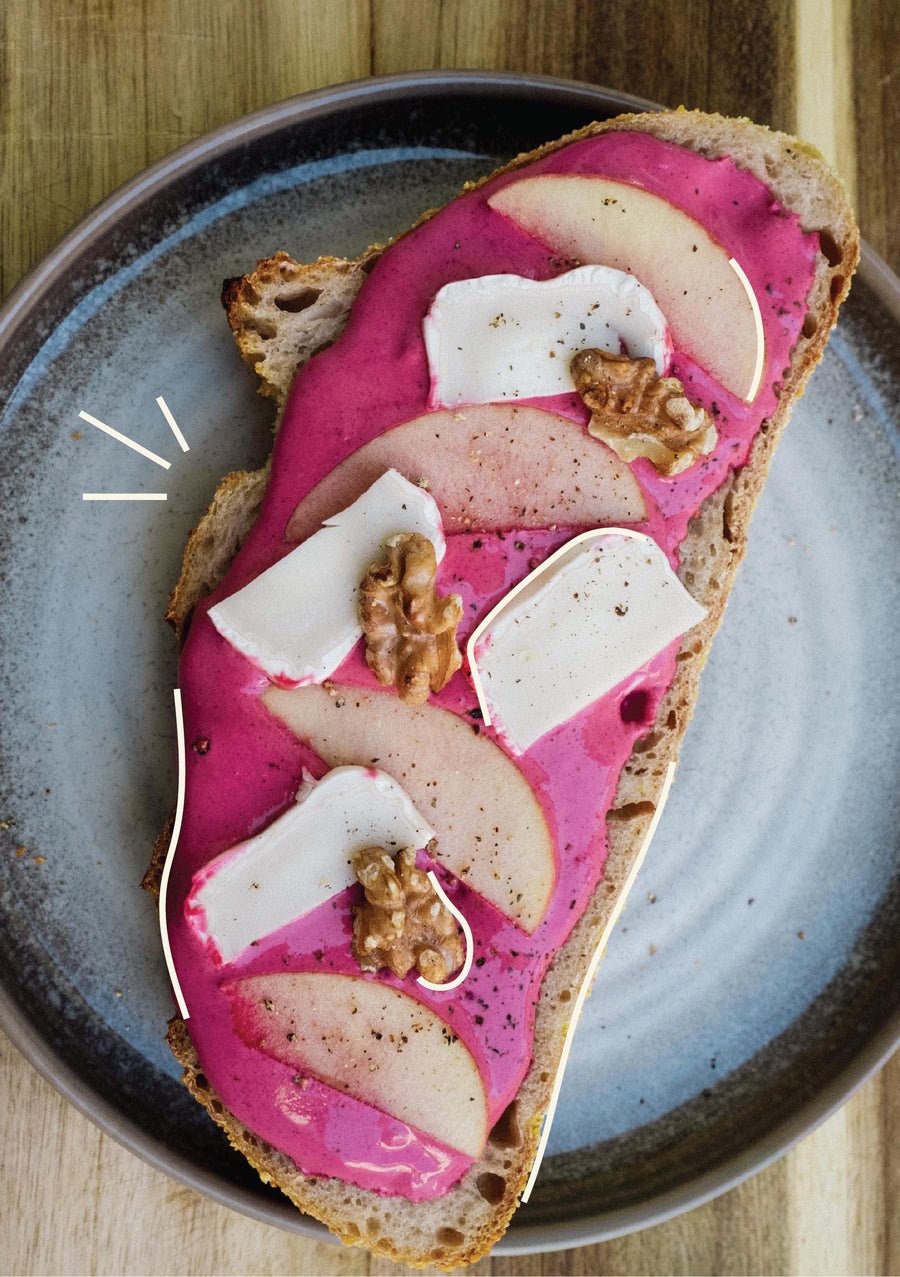 Rote Bete Stulle mit Apfel und Ziegenkäse